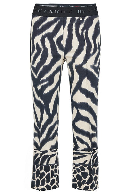 Robell – Joella 09-Cropped Bootleg Trouser in Bold Black/Taupe Print (53466-5662)