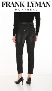 Frank Lyman - Black Cropped Leg Jeans with a Heart Design